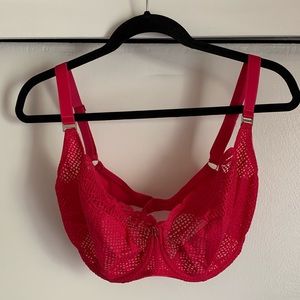 Frey’s balcony bra